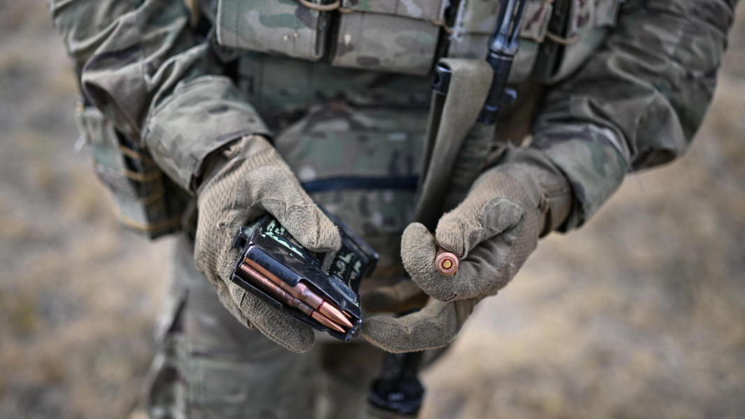 Снайперы "Южной" группировки сорвали ночную ротацию ВСУ на донецком направлении Снайперы "Южной" группировки сорвали ночную ротацию ВСУ на донецком направлении